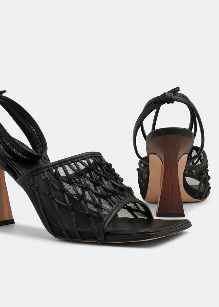 candice-black_3.jpg?ts=20220505183621