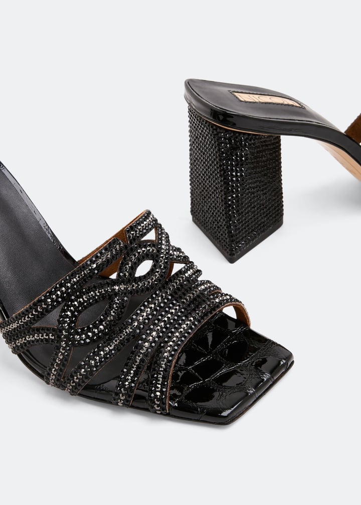 capella-black_3.jpg?ts=20220822202006