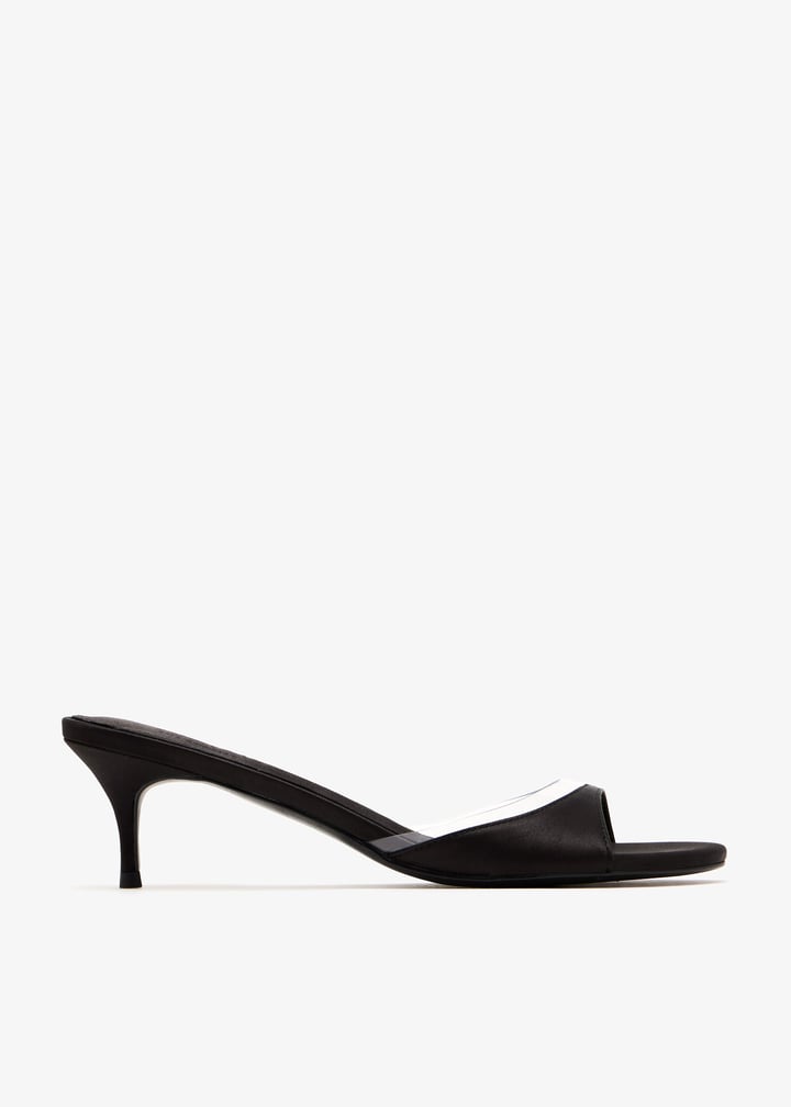 caprislipper-black_1.jpg?ts=20251114031551