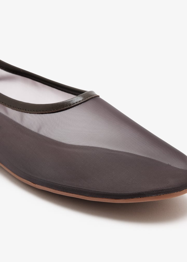 carli-choco_5.jpg?ts=20260211050604