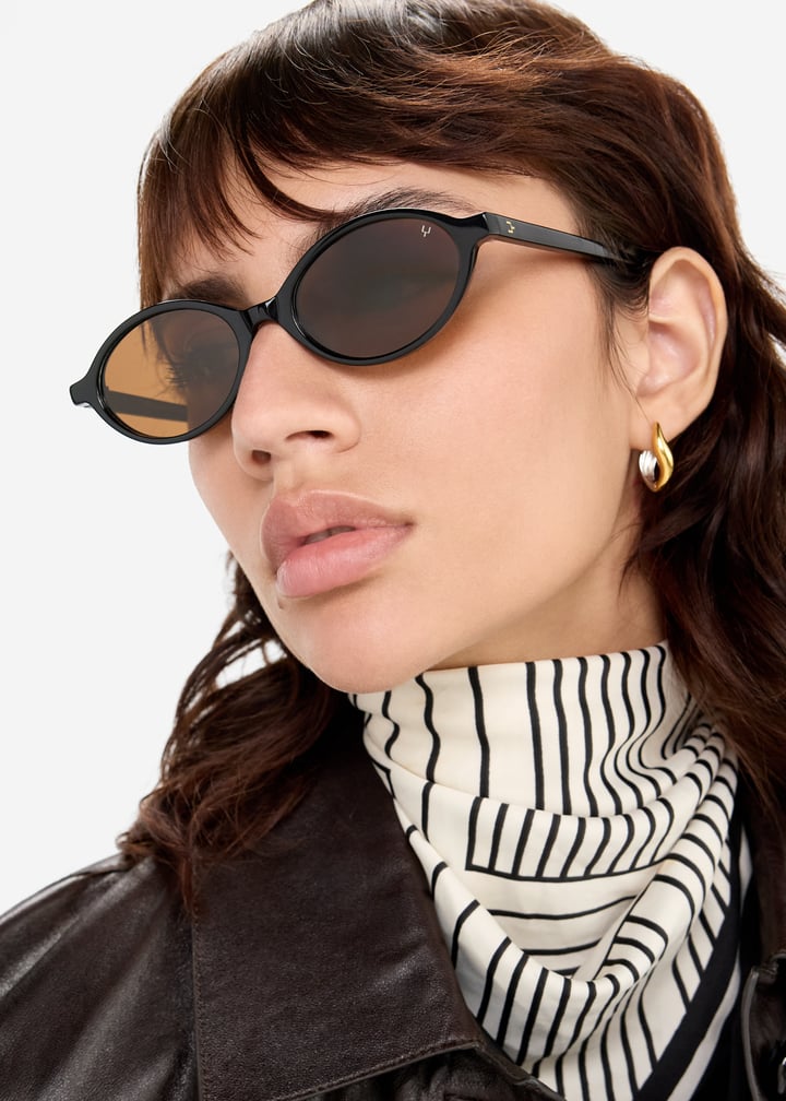 carrie-black_3.jpg?ts=20251028033130