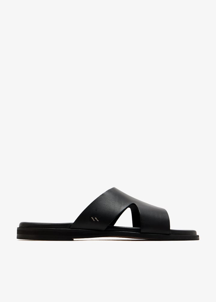 cedric-black_1.jpg?ts=20250828033258