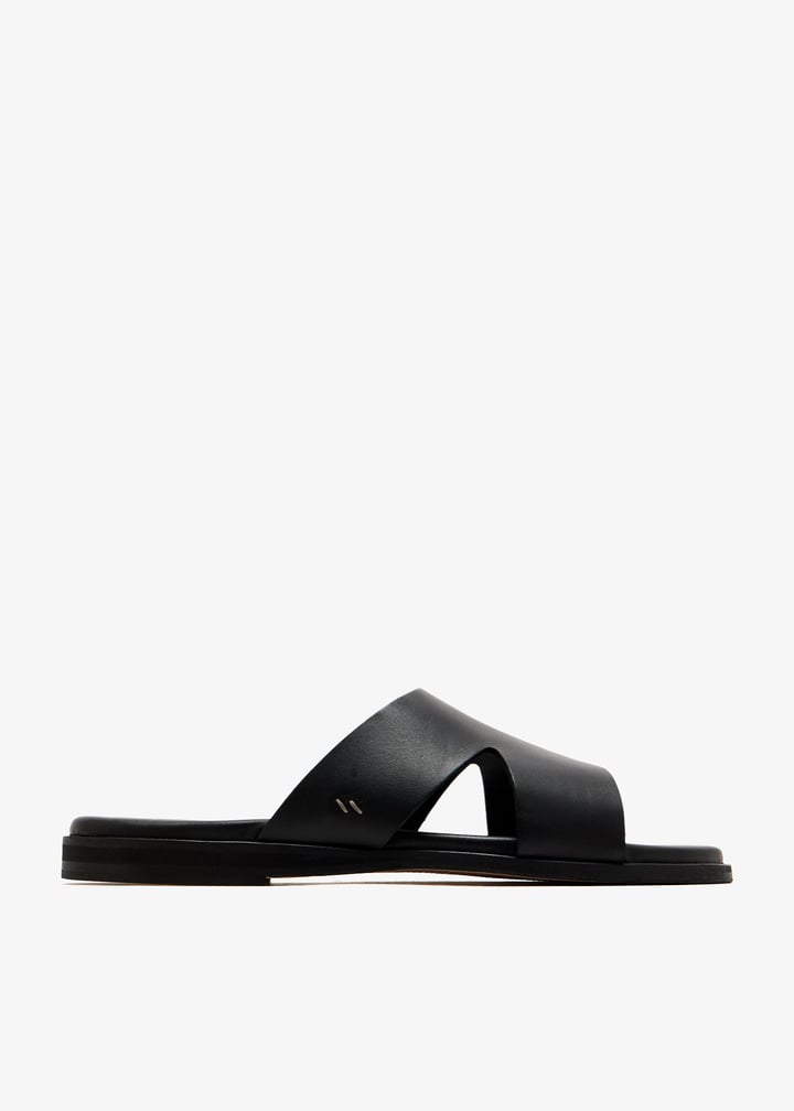 cedric-black_1.jpg?ts=20250926152522