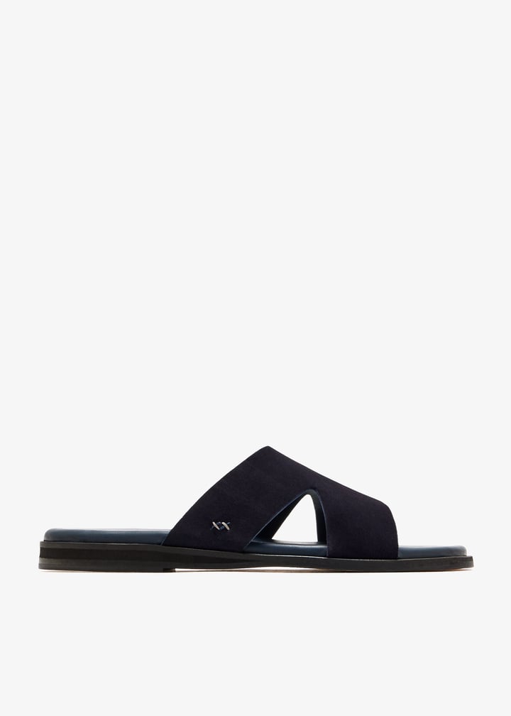 cedric-navy_1.jpg?ts=20250828033303
