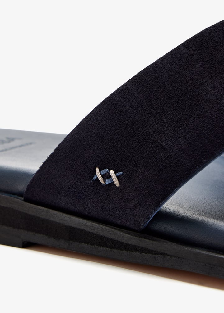 cedric-navy_5.jpg?ts=20250926152532