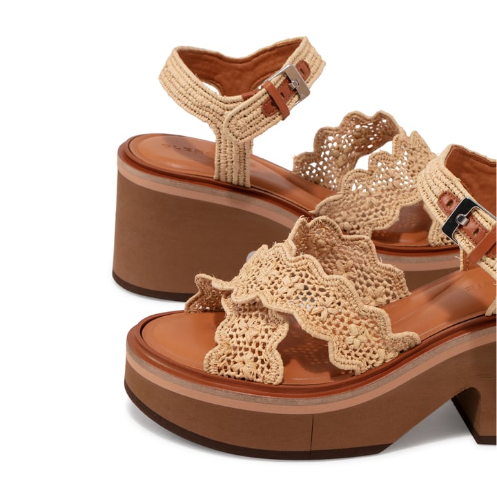 charlize-961_2.jpg?ts=20220505183630