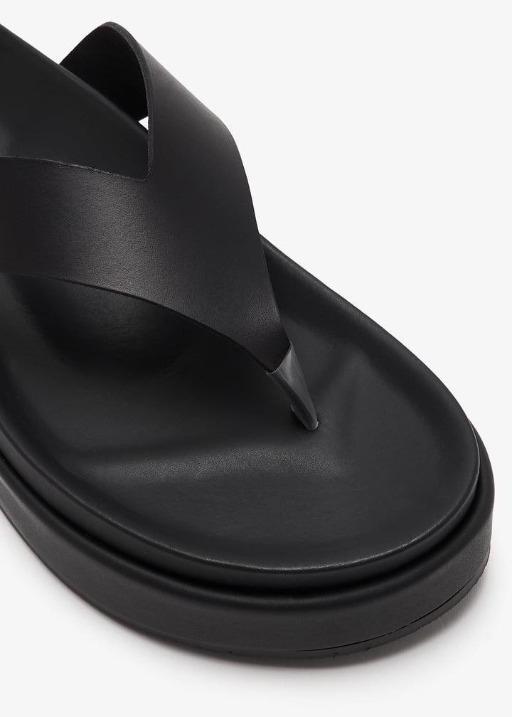 charys-black_5.jpg?ts=20241121032515