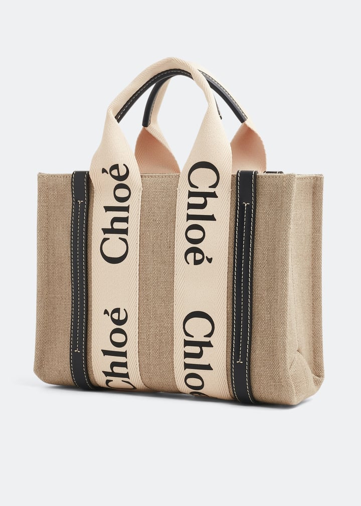 トートバッグ Chloe FW25 'Woody Small' handbag (CHC22AS397I26 91J) Chloé Mini Woody Tote Bag In Linen in Blushy beige | Chloé US