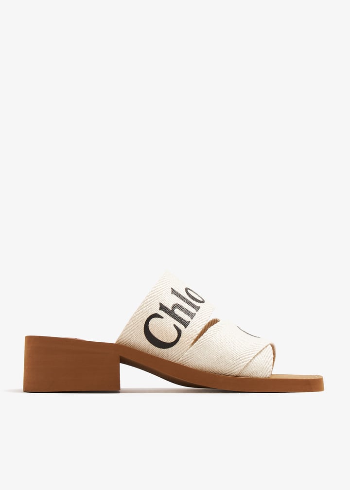 【Chloe】550 - WOODY◆CHC22U550Z3 Chloé Woody heeled mules for Women - White in UAE | Level Shoes