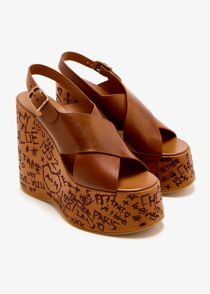 Chloé Maxime wedge sandals for Women - Brown in UAE | Level