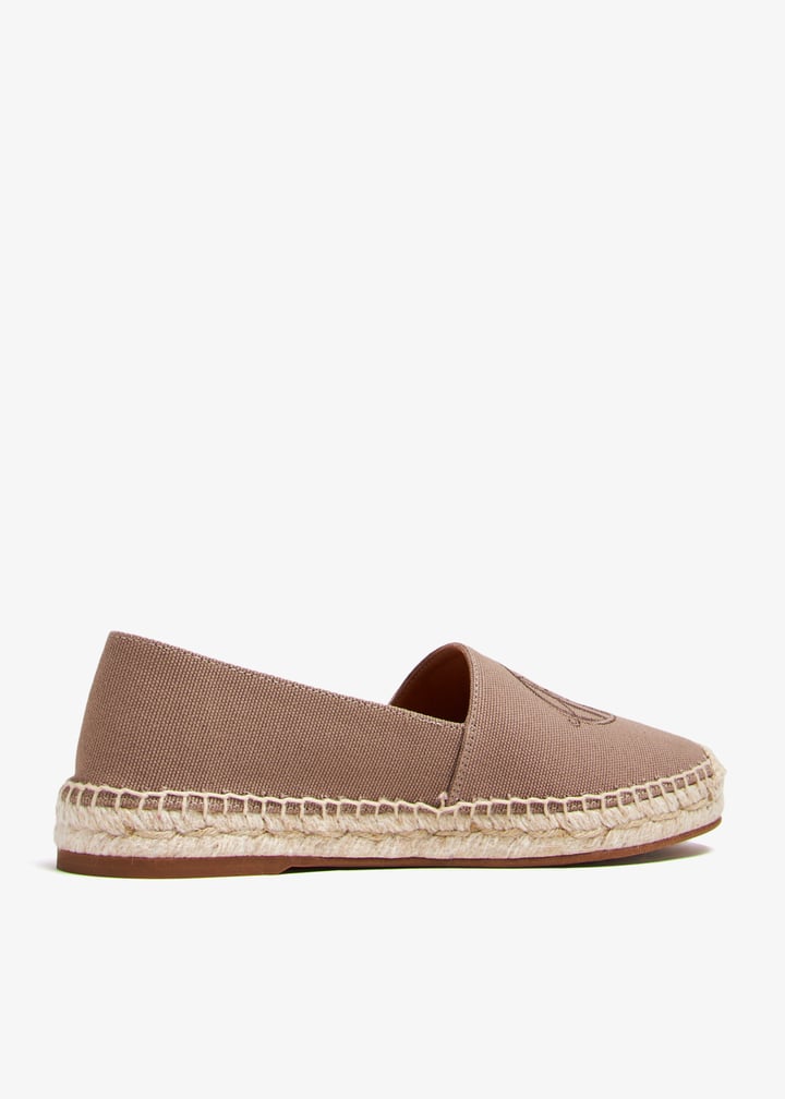 chc24a04e08-20c_4.jpg?ts=20240608030516