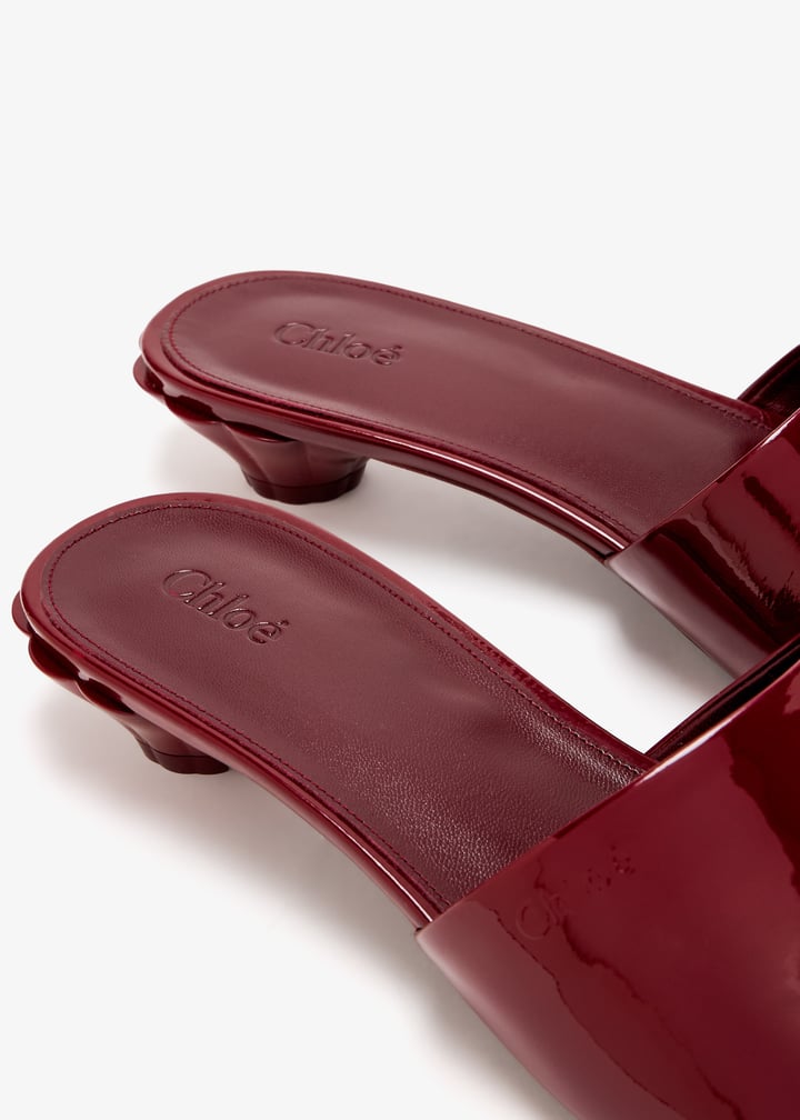 【Chloe】フラワー オープントゥ ミュール CHARLES ＆ KEITH サンダル Leila レイラ オープントゥミュール