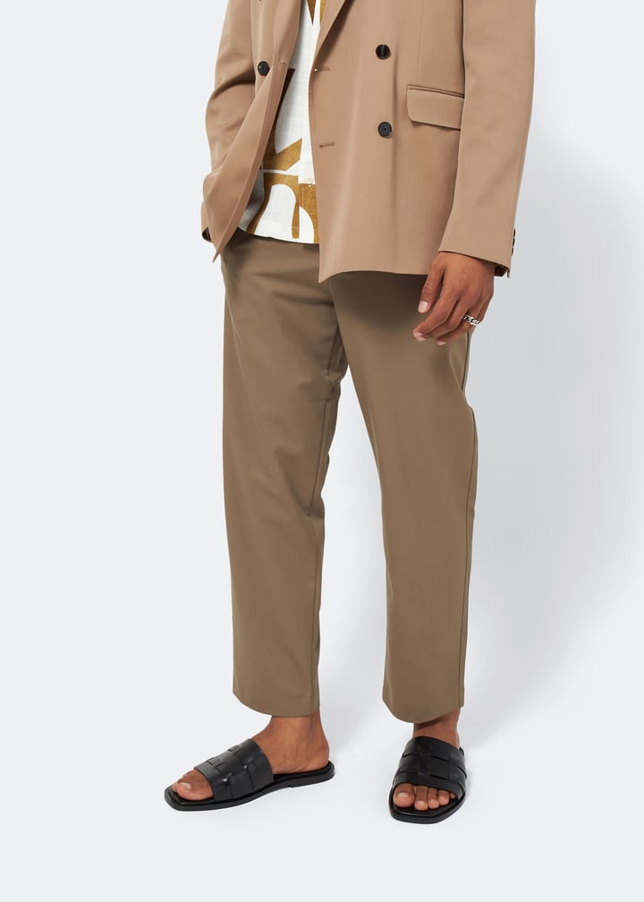 chepen-black_2.jpg?ts=20230212030506