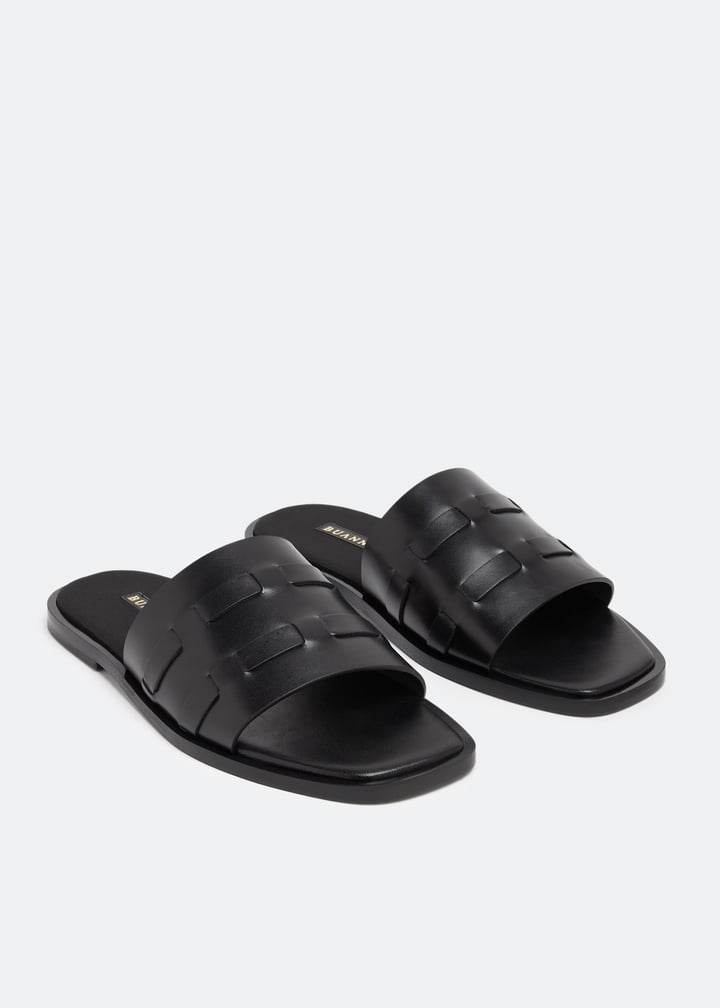 chepen-black_5.jpg?ts=20230212030507