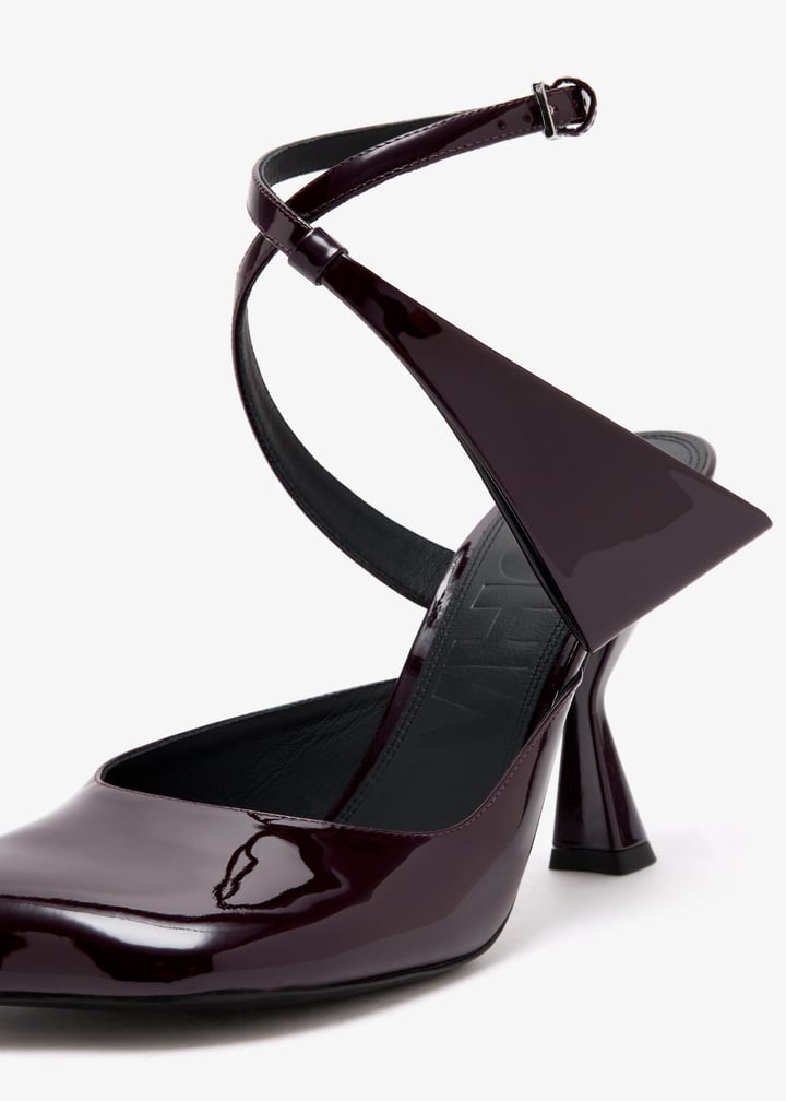 claudia-burgun_5.jpg?ts=20251127023553