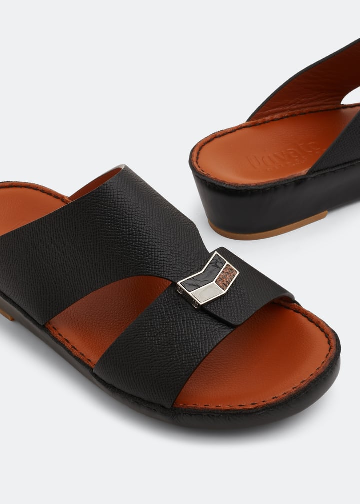 clf1576ctptp-blk_2.jpg?ts=20220703030509