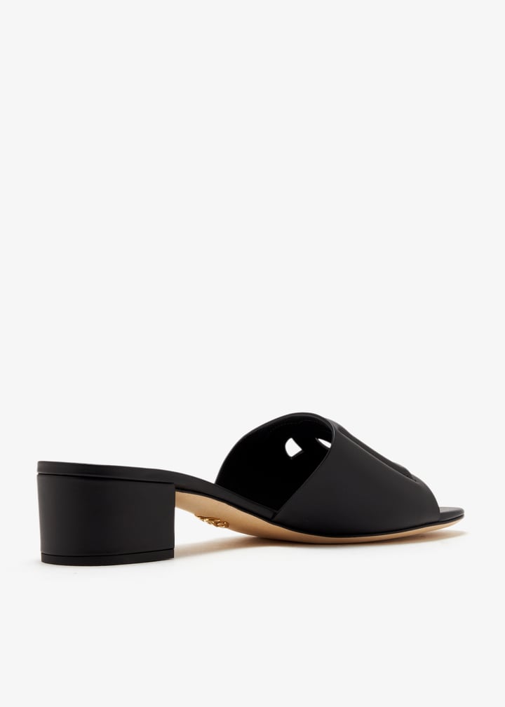 ◆大人気◆【Dolce&Gabbana】DG MILLENIALSロゴ ミュール Calfskin slides with DG Millennials logo in Black for Women