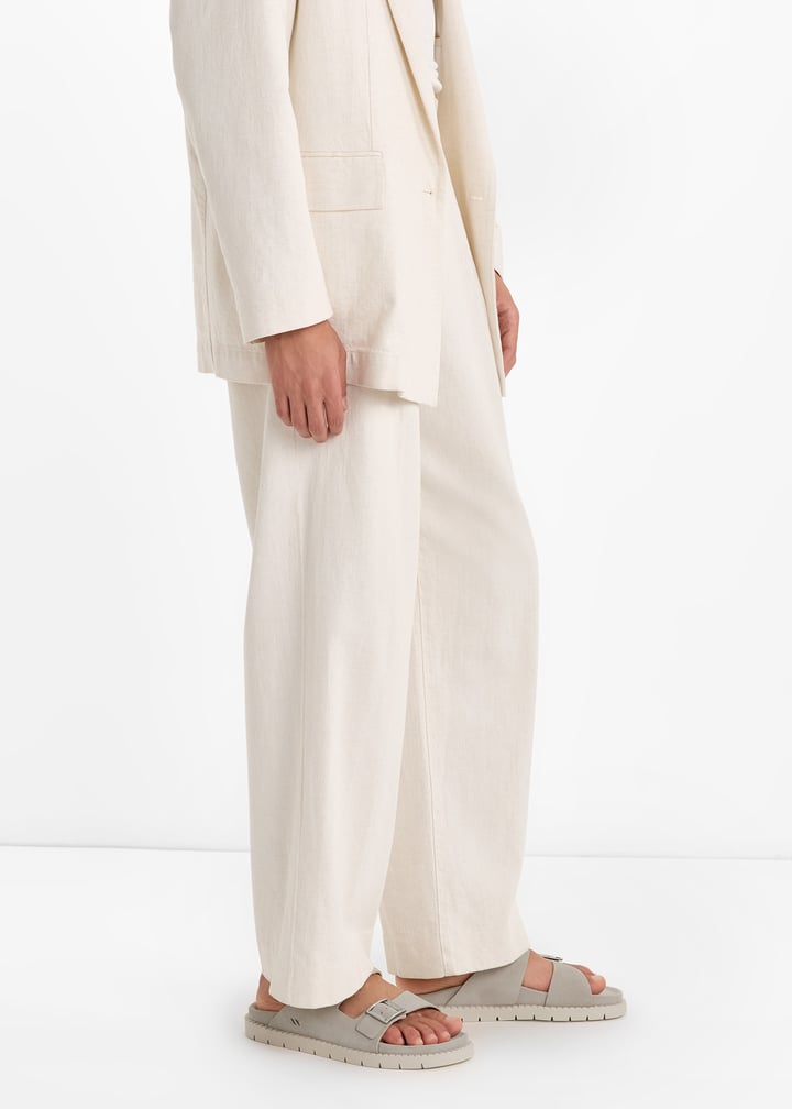 curtis-beige_2.jpg?ts=20250929030613
