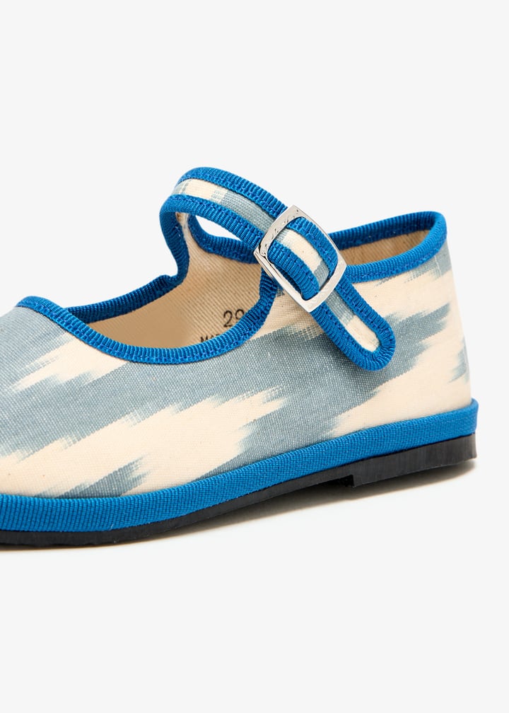 d-ikat-denim_5.jpg?ts=20250611111539