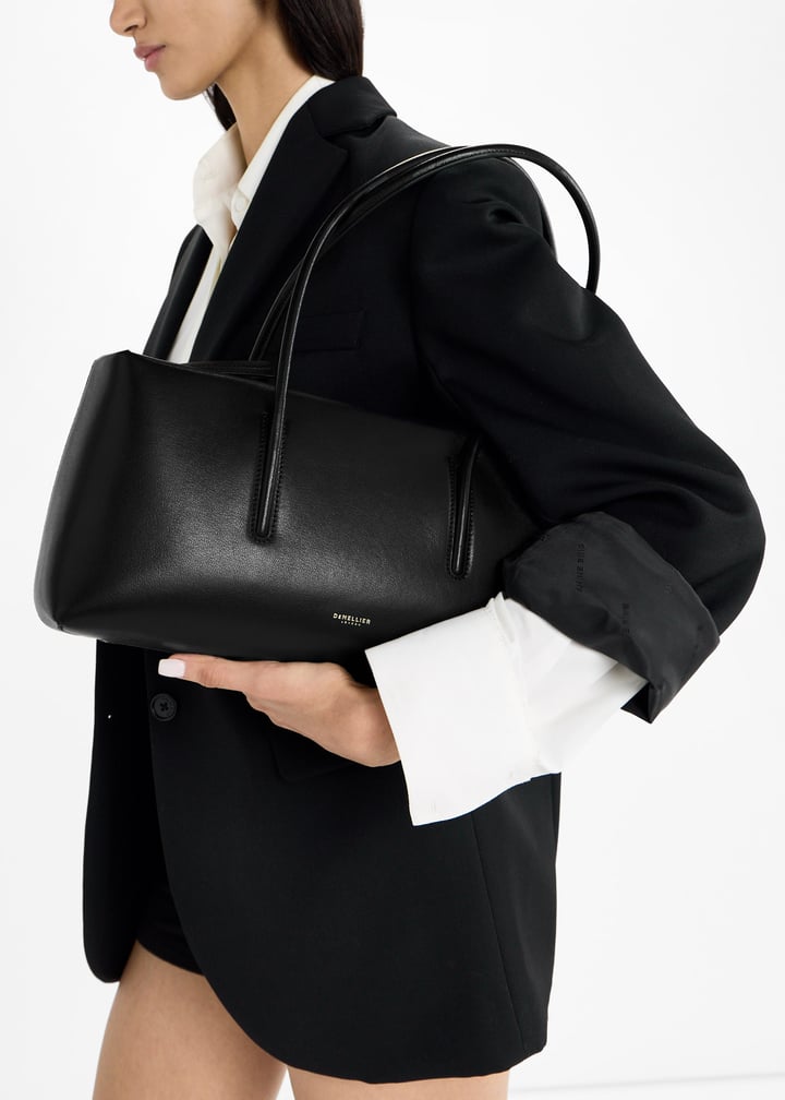 d122-black_2.jpg?ts=20260625020657