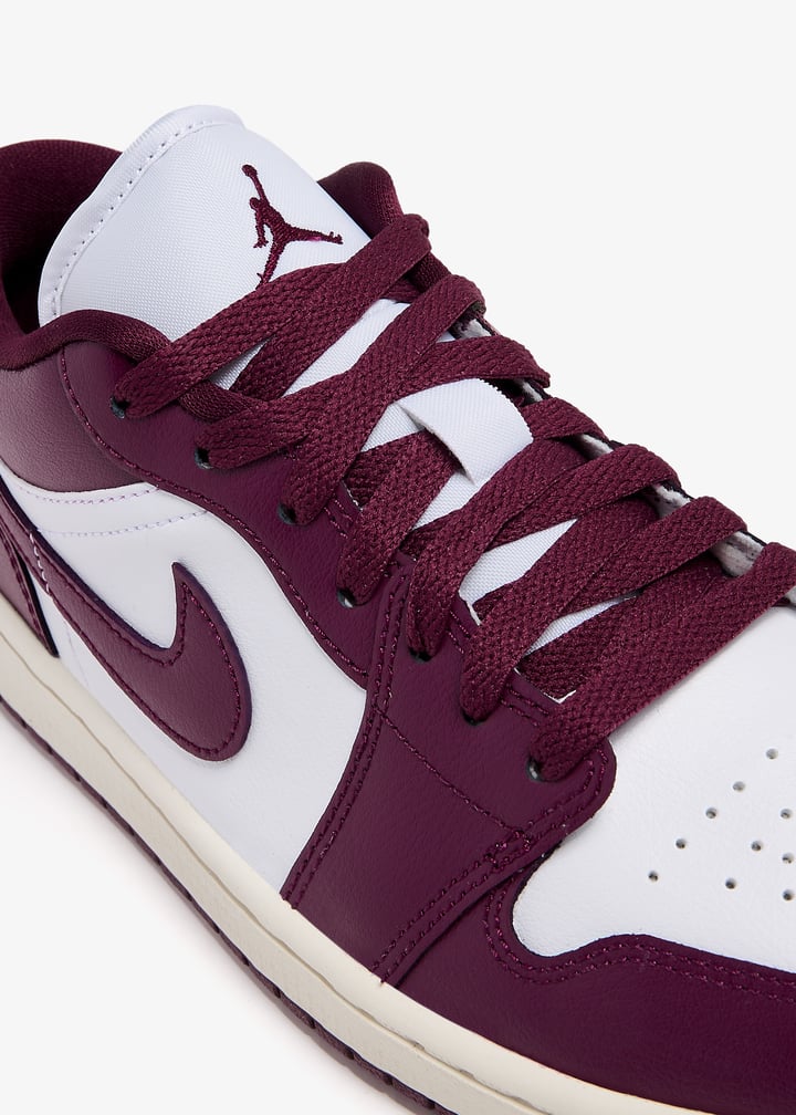 Nike Air Jordan 1 Low レッド ボルドー パープル 27cm Nike Air Jordan 1 Low 'Fireberry' sneakers for Women