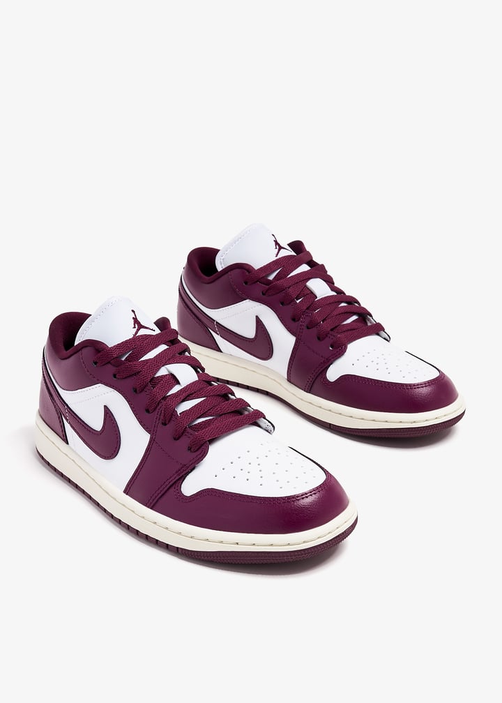 Nike Air Jordan 1 Low レッド ボルドー パープル 27cm Nike Air Jordan 1 Low 'Fireberry' sneakers for Women