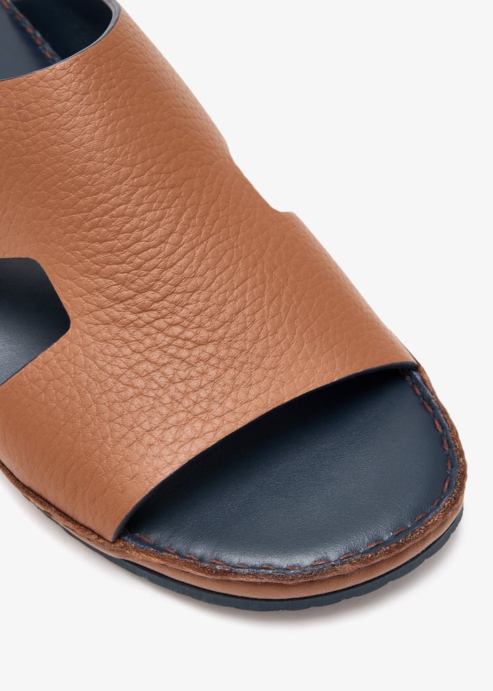 dcf0598wes-brown_3.jpg?ts=20250608022521