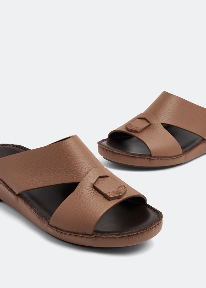 dcf1288pierb-brown_2.jpg?ts=20230321030516