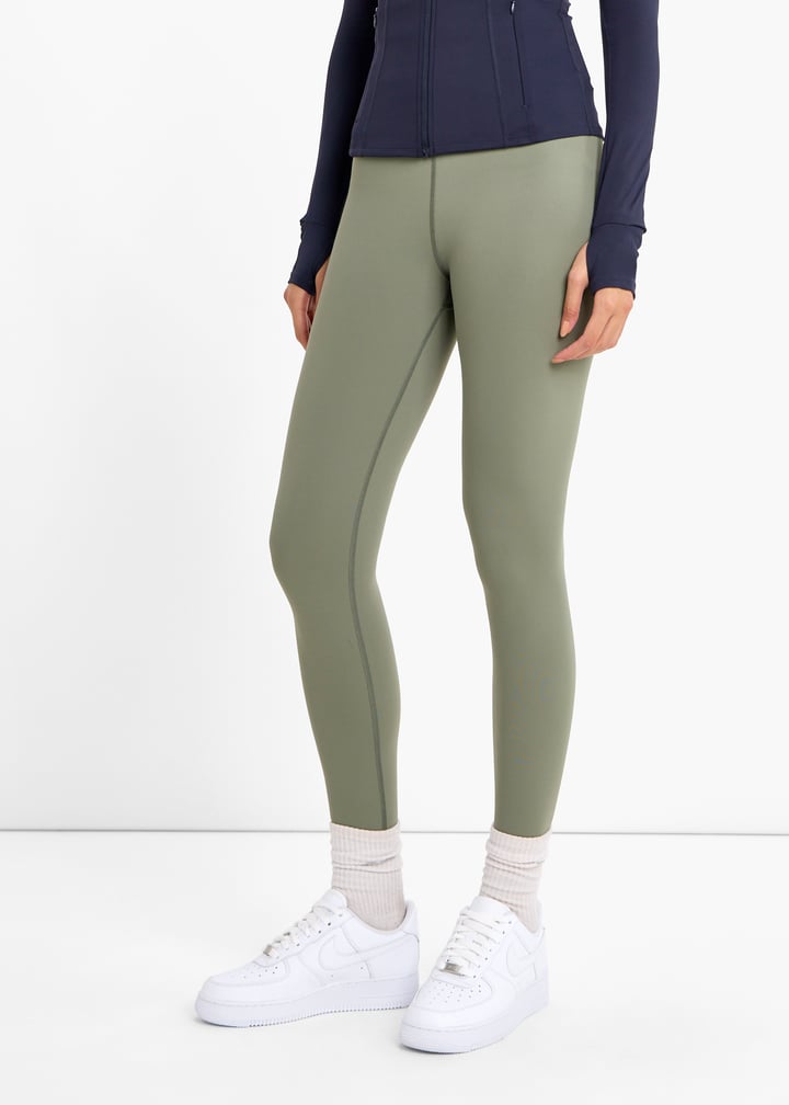 dd8959-100_2.jpg?ts=20260402020546