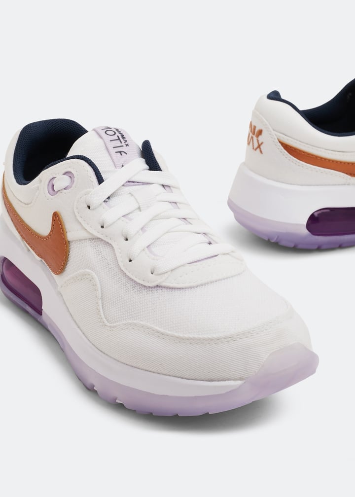 Nike Air Max Motif sneakers for Girl White in UAE Level Shoes