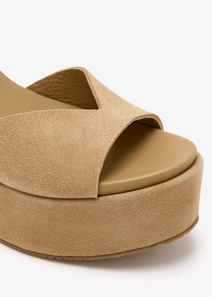 doina-01-010_5.jpg?ts=20251223122725