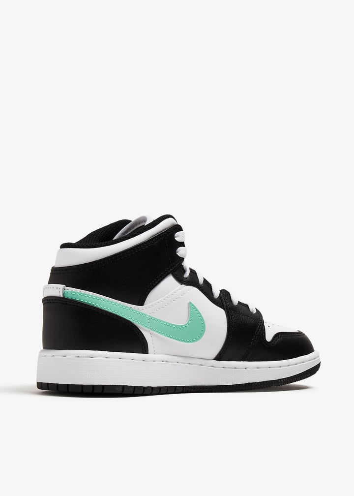 シューズ(男性用) Nike Air Jordan 1 Mid \"Green Glow\" Jordan 1 Mid GREEN GLOW - Review, On Feet & Lace Swap - YouTube