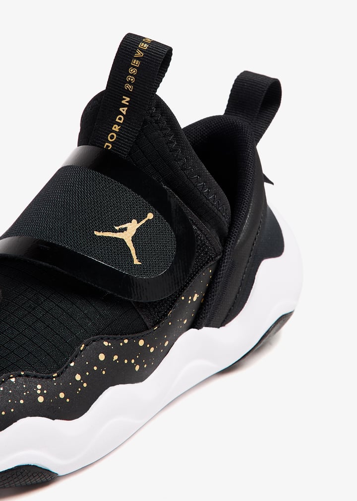 dq9293-017_5.jpg?ts=20241001035015