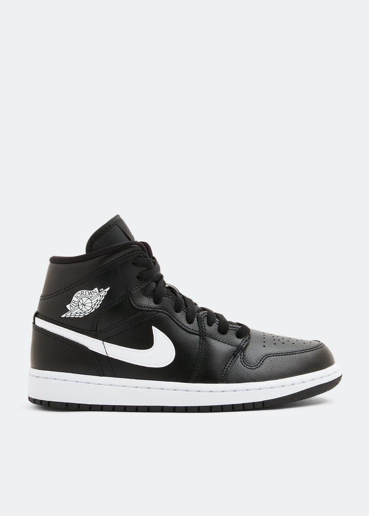Nike Air Jordan Mid 'Black White' sneakers for Women Black in
