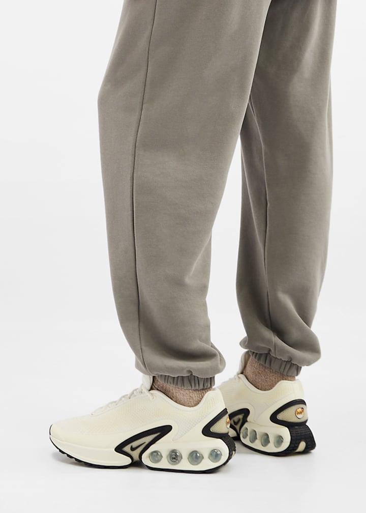 dv3337-100_2.jpg?ts=20240419033529