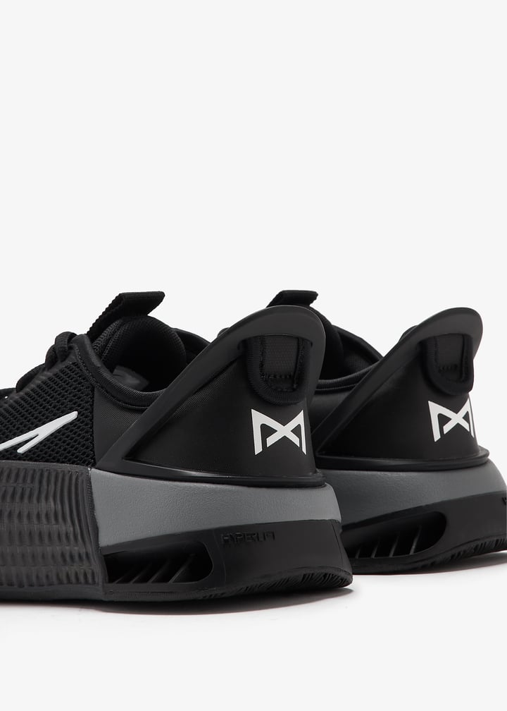 Nike Metcon 9 sneakers for Women - Black in UAE | Level Shoes