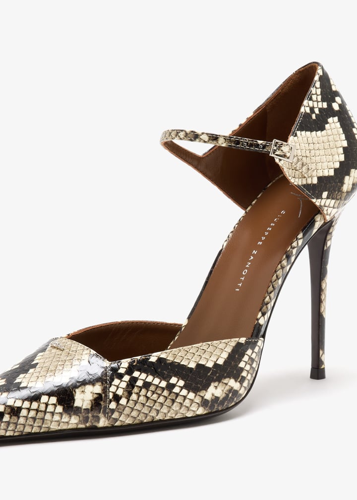 e560002-004_5.jpg?ts=20251209022555