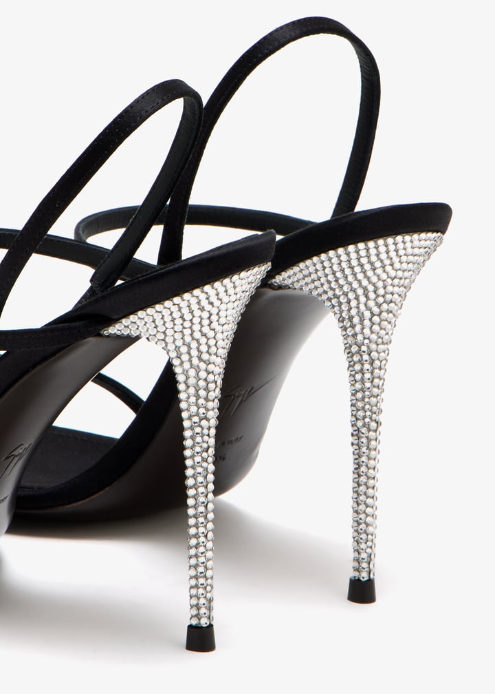 e600023-001_5.jpg?ts=20251122020534