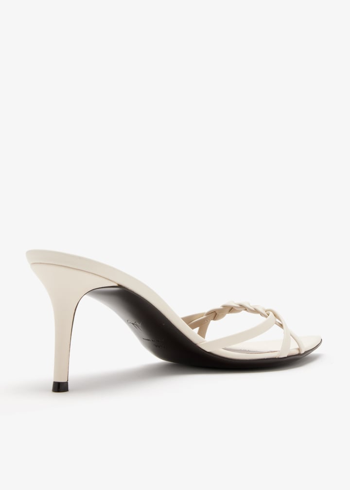 e600047-002_6.jpg?ts=20260306023626