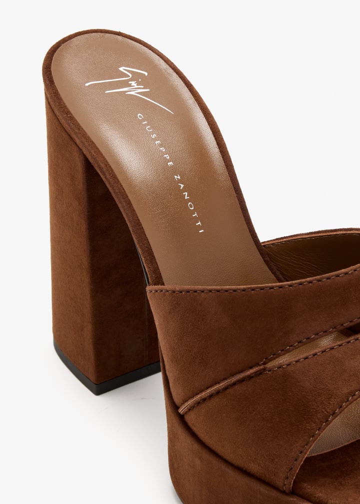 e600067-002_5.jpg?ts=20260328020550