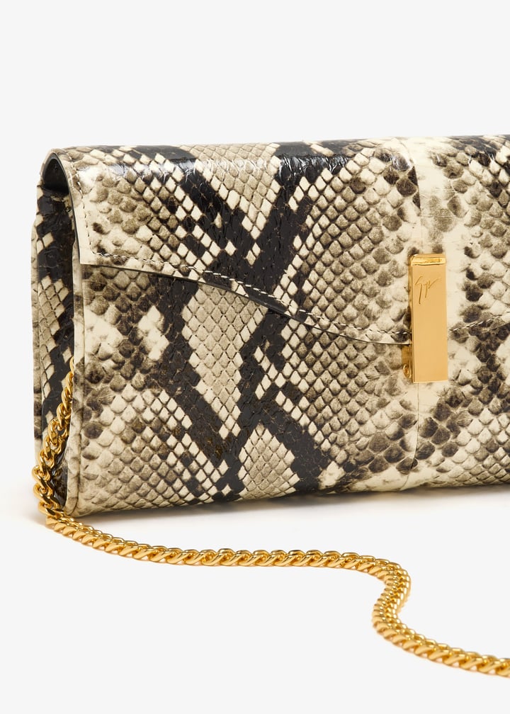 eb50001-023_5.jpg?ts=20251203102310