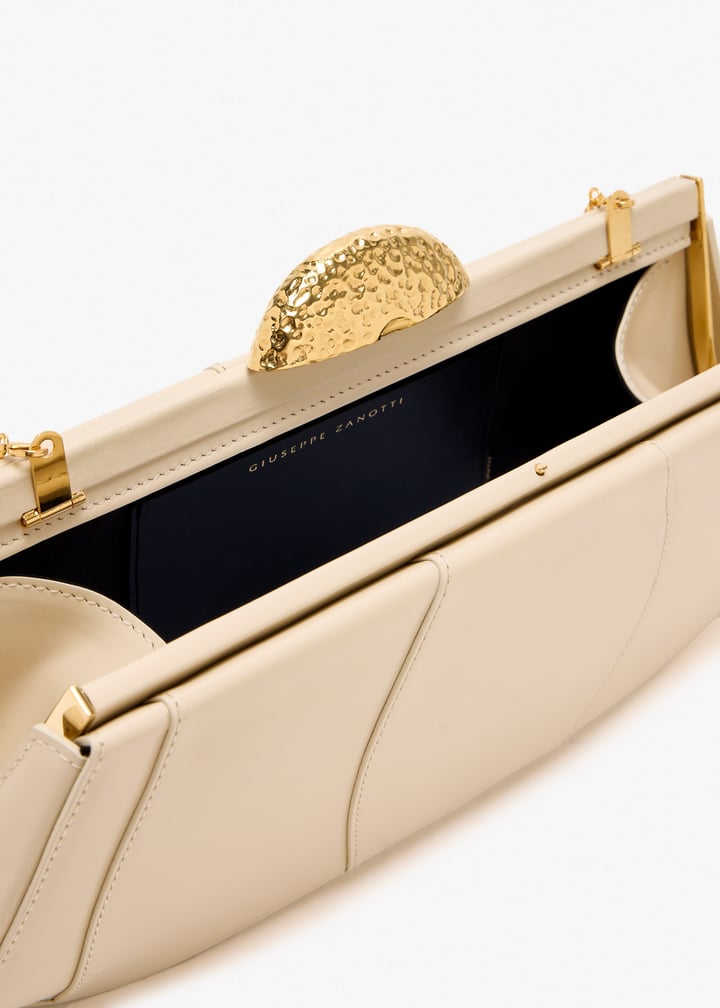 eb50005-002_7.jpg?ts=20251122023040