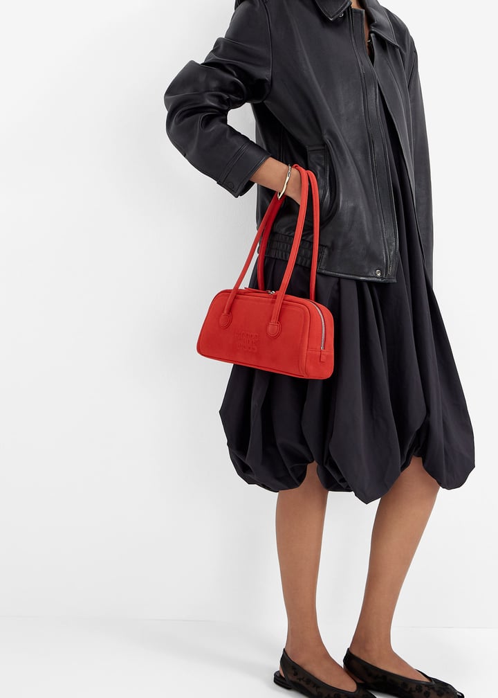 ee047657-redsue_2.jpg?ts=20250215030518