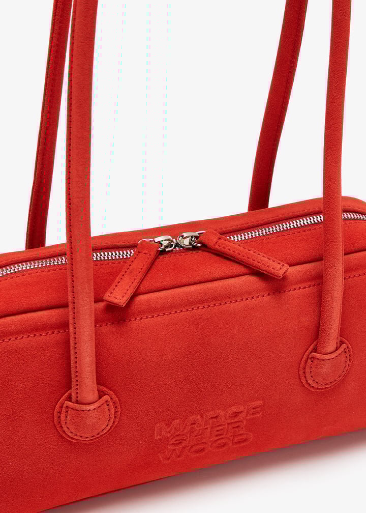 ee047657-redsue_5.jpg?ts=20250215030518