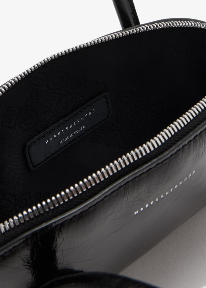 [Margesherwood] ☆ / BESSETTE SHOULDER / washed black MARGESHERWOOD Bessette shoulder bag for Women - Black in UAE