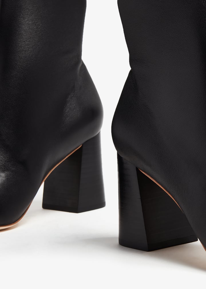 elise-stna-black_3.jpg?ts=20231202030514