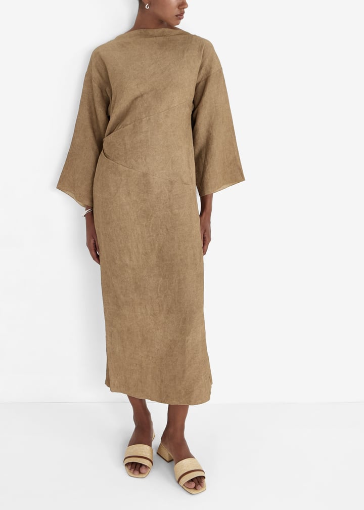 ella-satara_2.jpg?ts=20250320030517