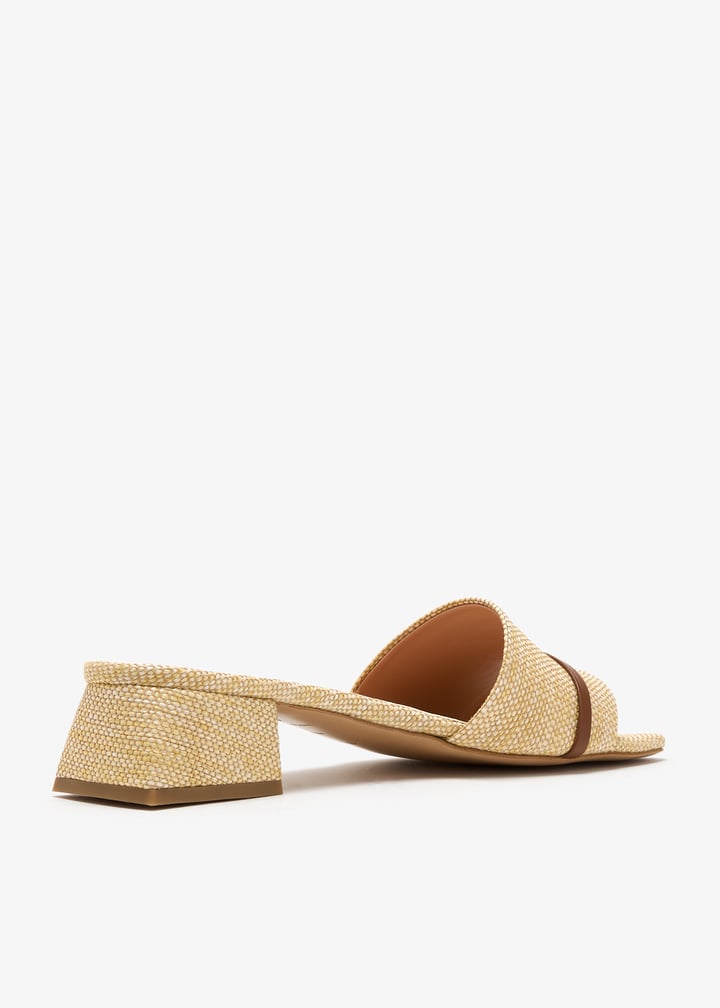 ella-satara_6.jpg?ts=20250320030517