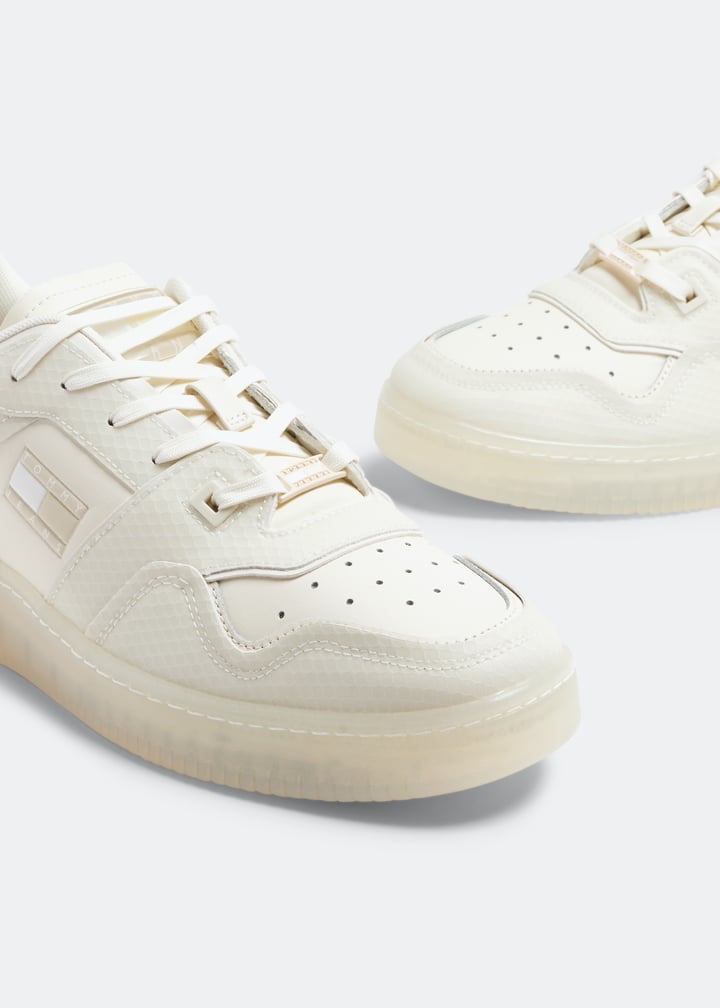 em0em01212-ybi_3.jpg?ts=20230826030513