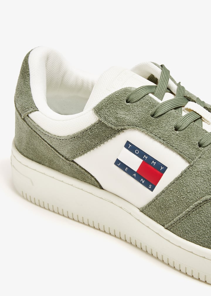 em0em01440-m01_5.jpg?ts=20240928030519